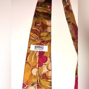 Strellson Men's Silk Tie with Floral Design